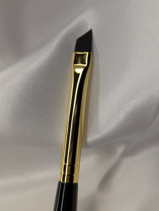 Makeup brush #3 (Angled)