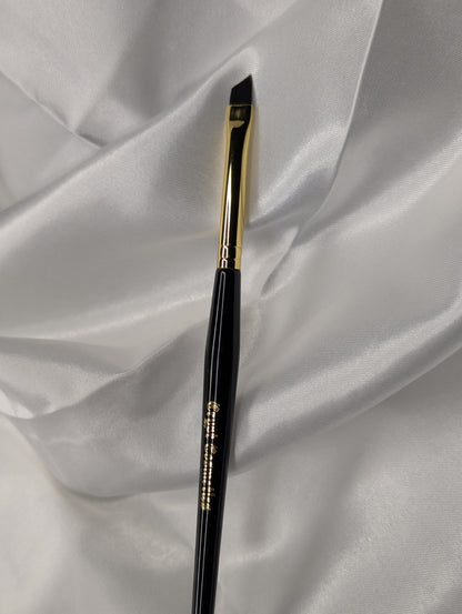Makeup brush #3 (Angled)